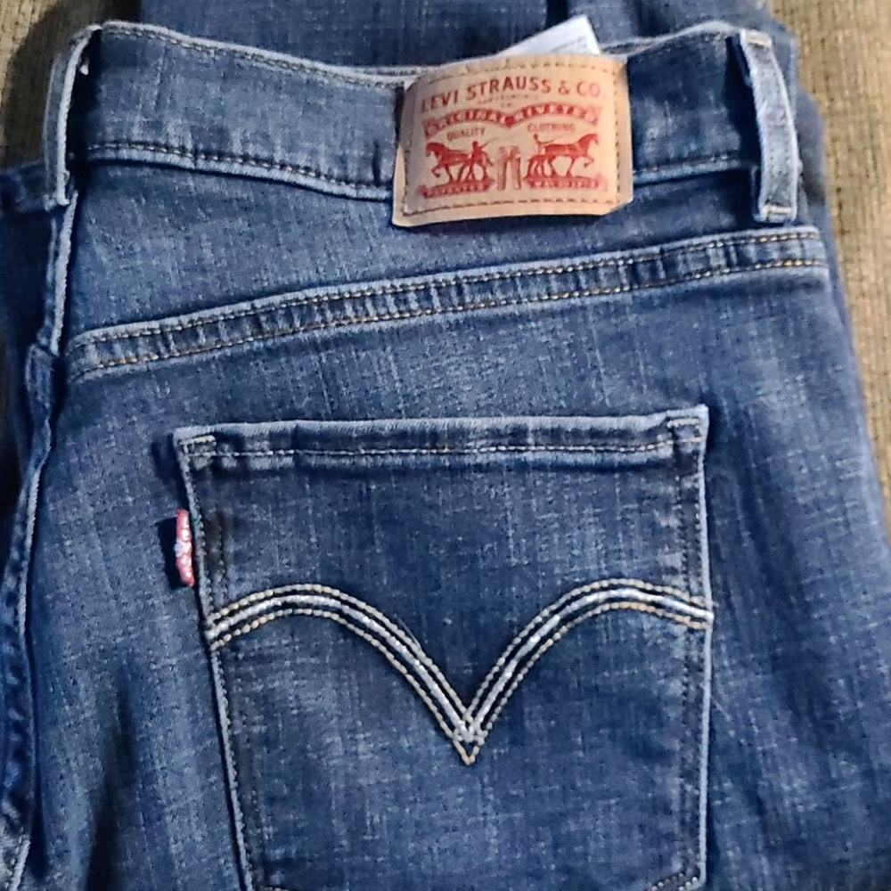 Levi’s bootcut jeans 8